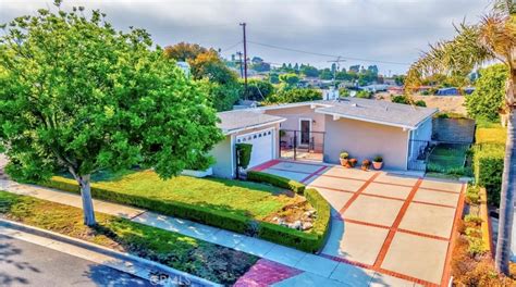 rollingwood dr|5 Rollingwood Dr, Rolling Hills Estates, CA 90274.